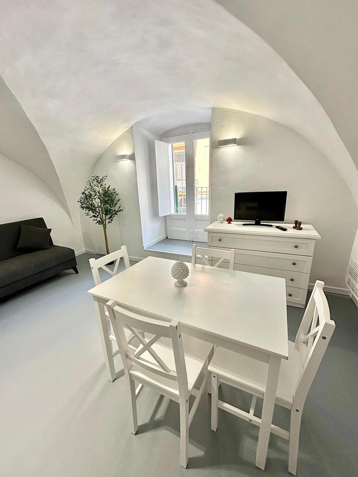 Suite White Dome 巴里 外观 照片